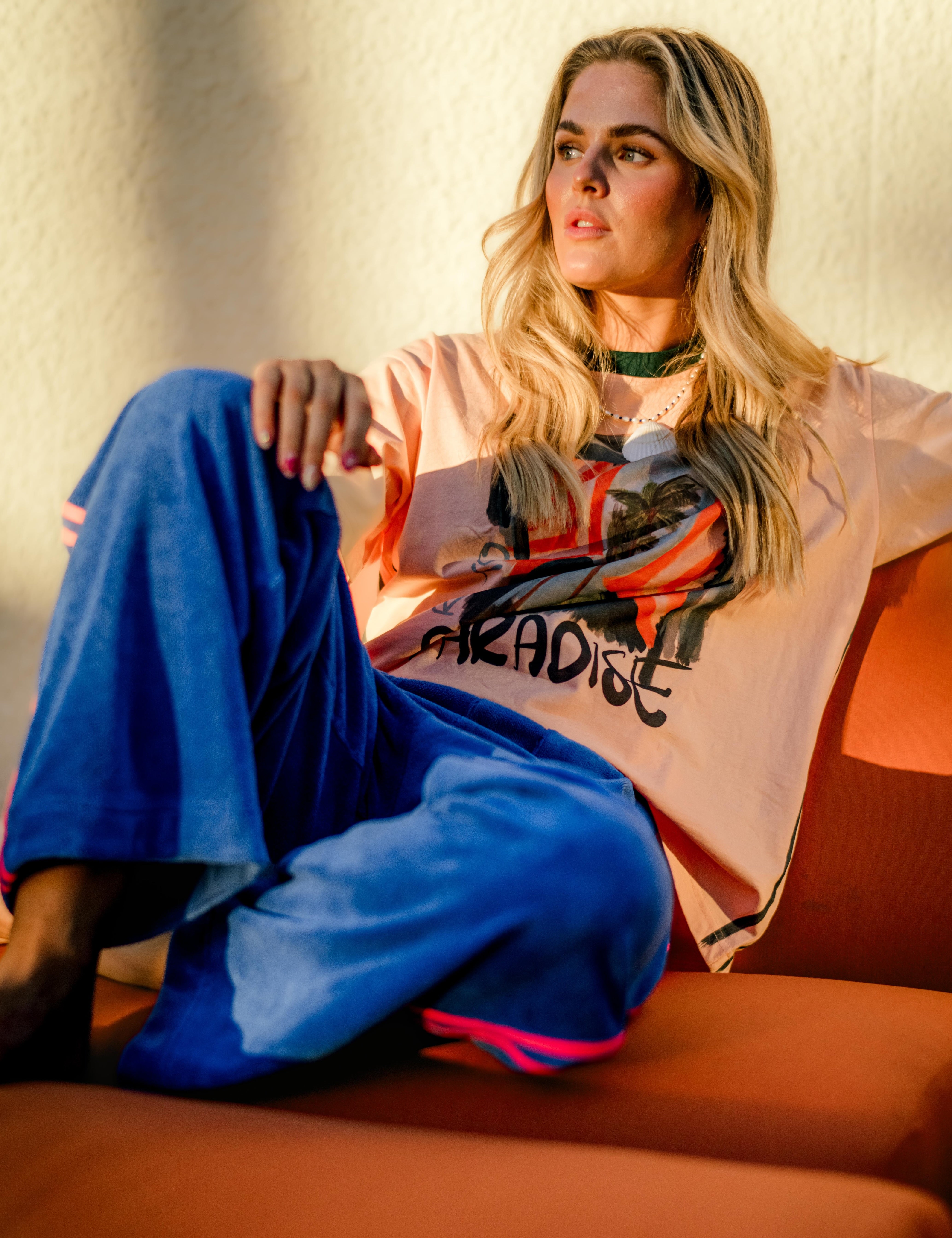 Run to Paradise Apricot Tee VANDY X Your Art